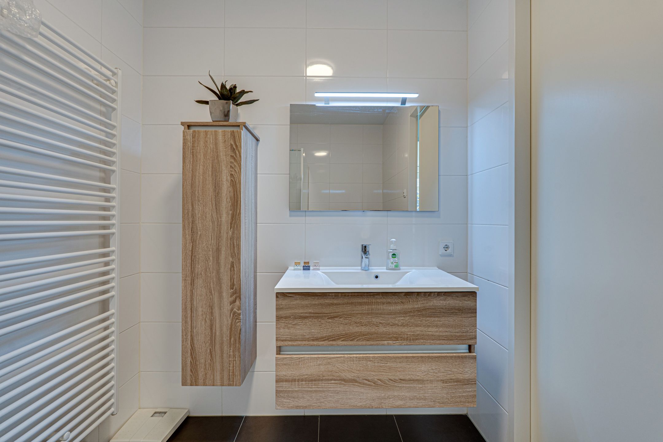 Photo 51 of Johnny Cashstraat 14