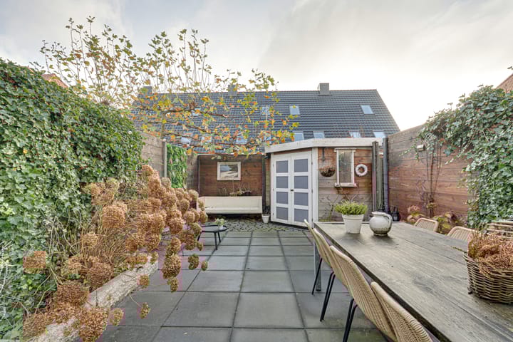 Photo 60 of Johnny Cashstraat 14