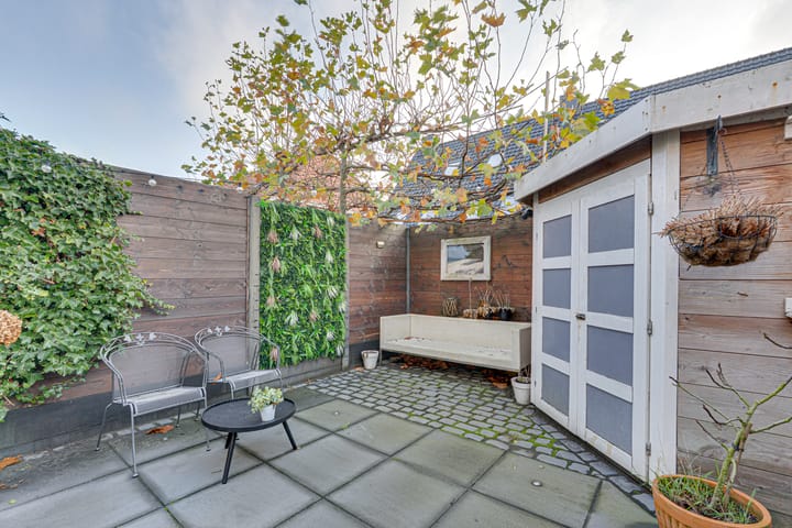 Photo 61 of Johnny Cashstraat 14