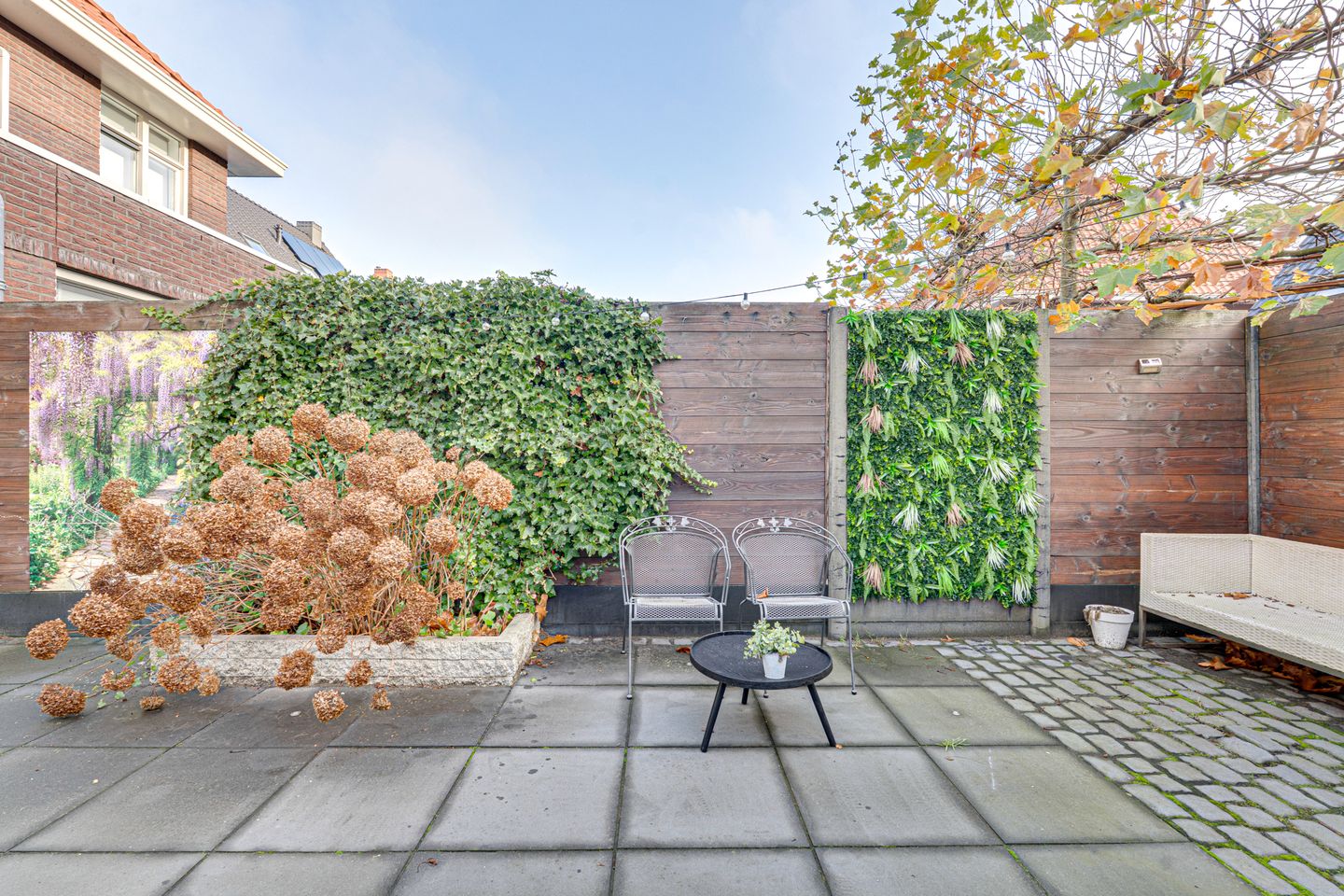 Photo 64 of Johnny Cashstraat 14