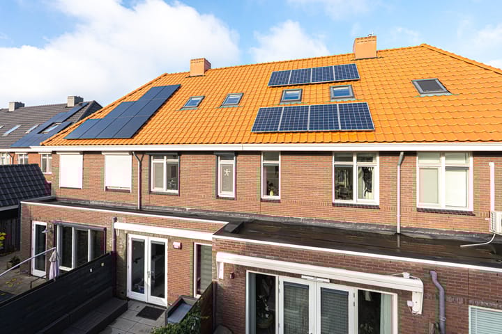 Photo 69 of Johnny Cashstraat 14