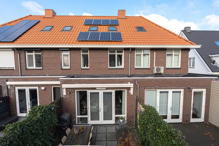 Photo 75 of Johnny Cashstraat 14