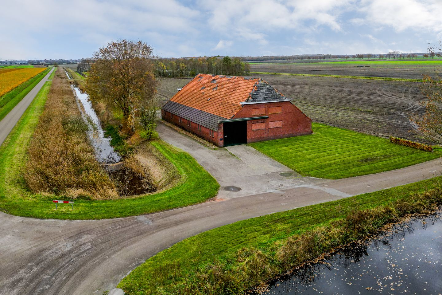 Bekijk foto 1 van Tripscompagniesterweg 17