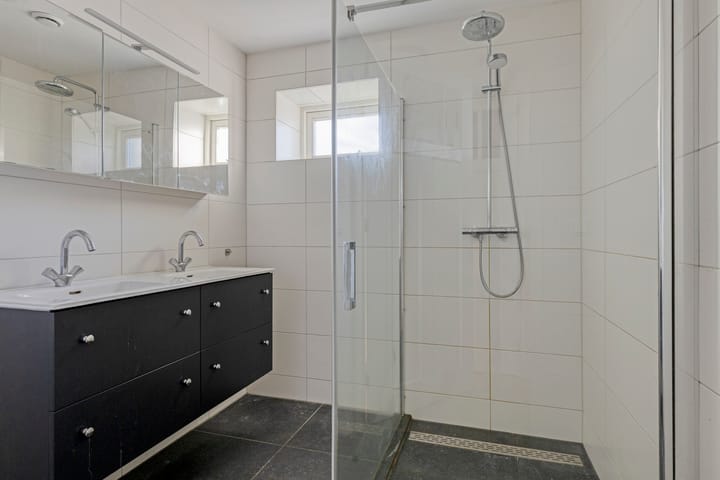 Photo 44 of Weereweg 71