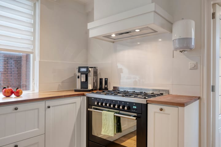 Photo 12 of Kamperfoeliestraat 8