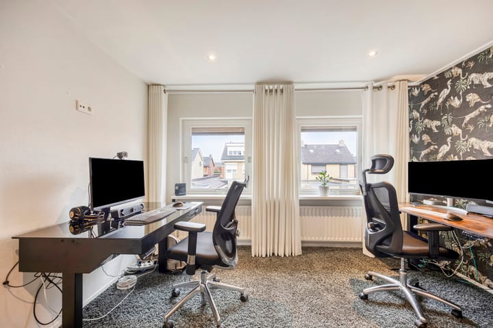 Photo 29 of Kamperfoeliestraat 8