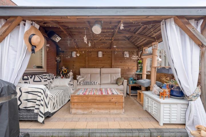 Photo 38 of Kamperfoeliestraat 8