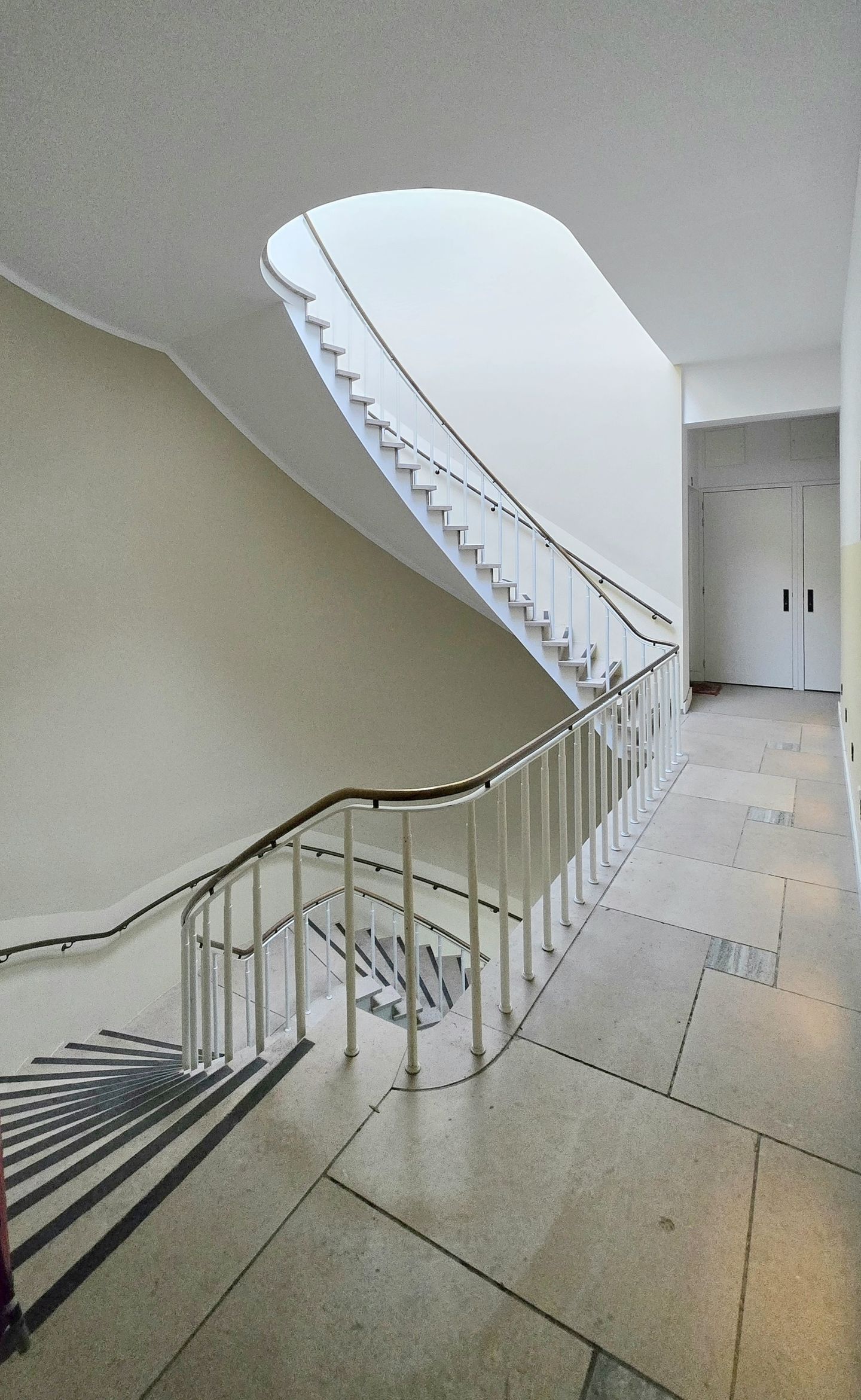 Foto 14 van Gele Rijders Plein 16-4