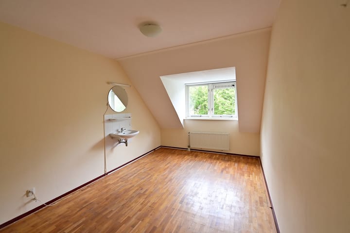 Photo 10 of Bremstraat 15