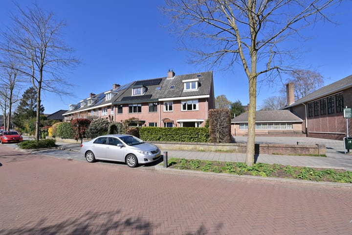 Photo 20 of Bremstraat 15