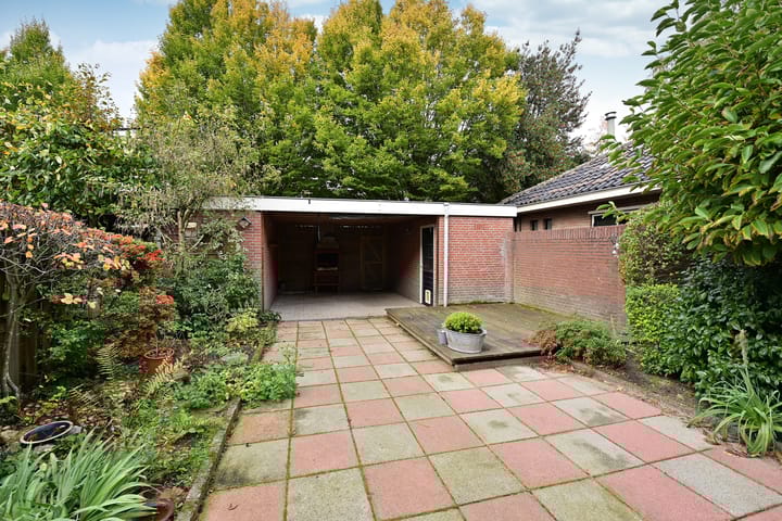 Photo 17 of Bremstraat 15