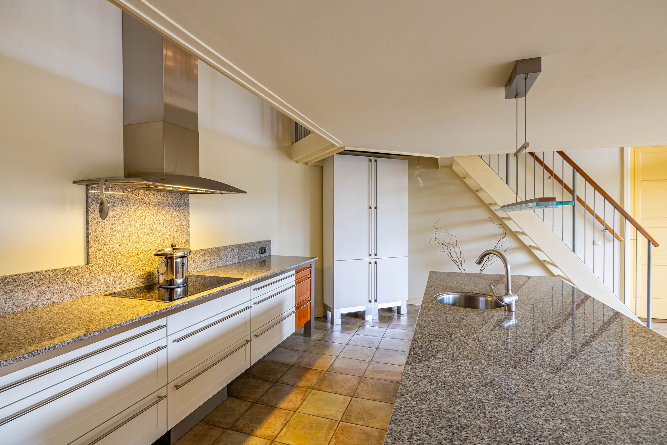 Foto 15 van Kamerlingheplein 5