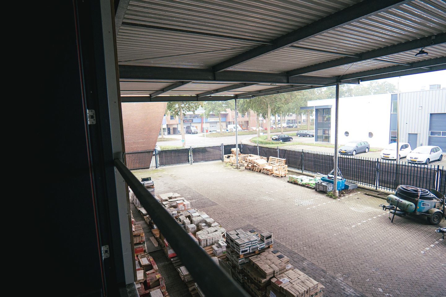 View photo 4 of Volume 8