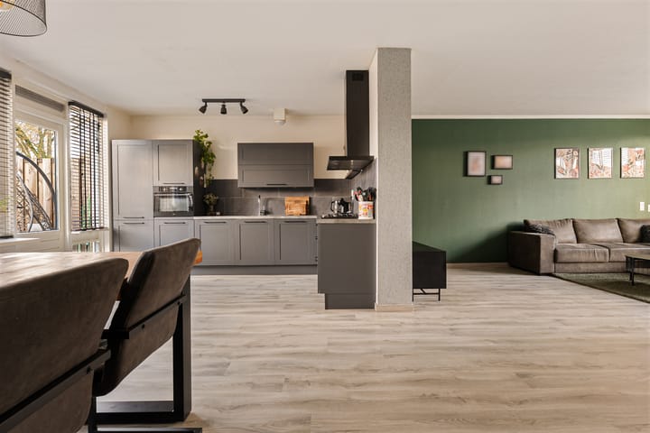 Photo 13 of IJselstraat 151