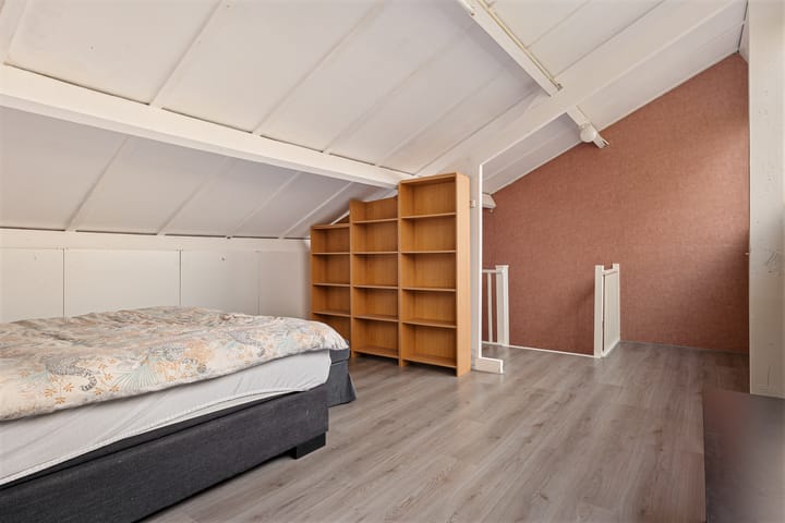 Photo 32 of IJselstraat 151