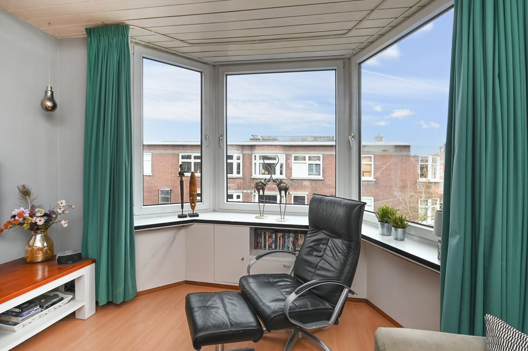 Photo 7 of Amandelstraat 36