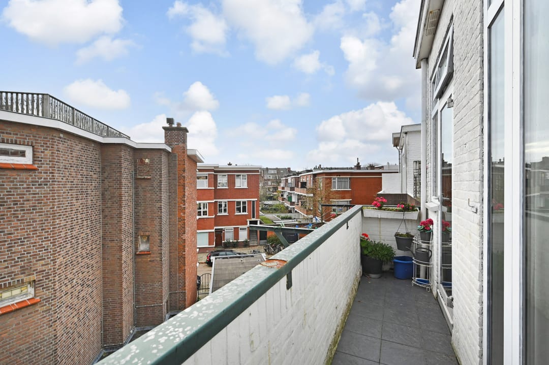 Photo 17 of Amandelstraat 36