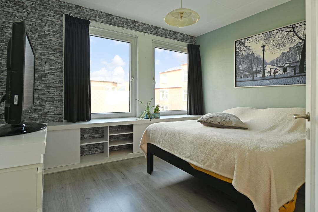 Photo 23 of Amandelstraat 36