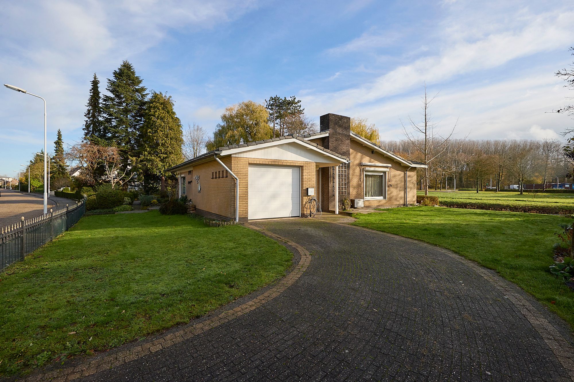 Foto 15 van van Middelhovenstraat 42