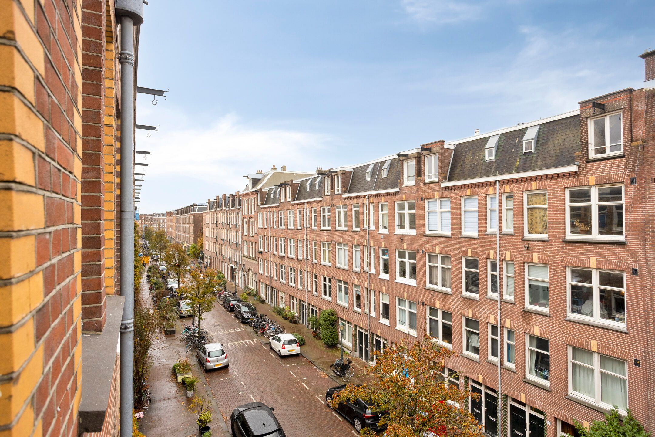 Photo 21 of Van Boetzelaerstraat 94-3