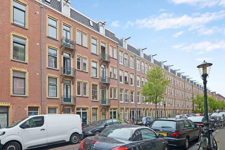 Photo 22 of Van Boetzelaerstraat 94-3