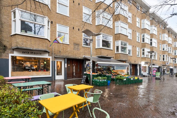 Photo 27 of Van Boetzelaerstraat 94-3