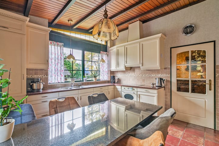 Photo 23 of Oude Meerdijk 153