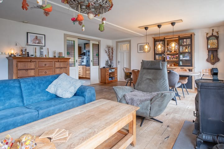 Photo 13 of Hoornderweg 17