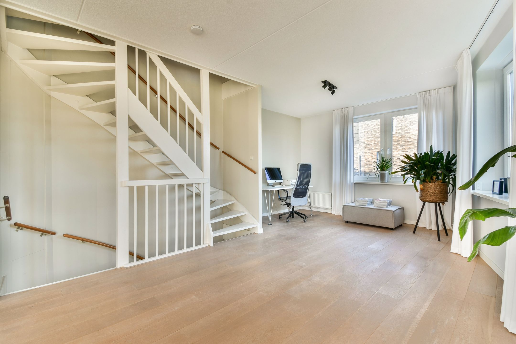 Photo 15 of Olijfhout 41