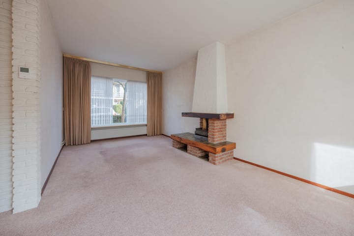 Photo 3 of Debussylaan 8