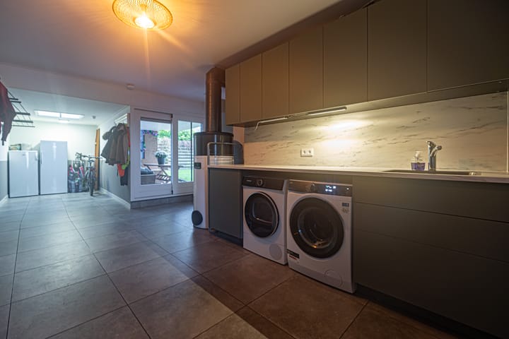 Photo 54 of Bûtenwei 10