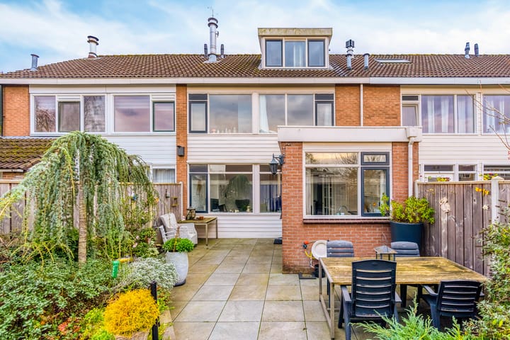 Photo 2 of Veldbloemenlaan 21