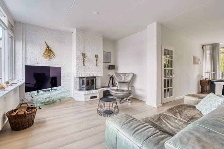 Photo 9 of Veldbloemenlaan 21