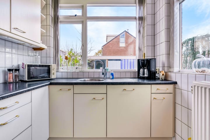 Photo 25 of Veldbloemenlaan 21