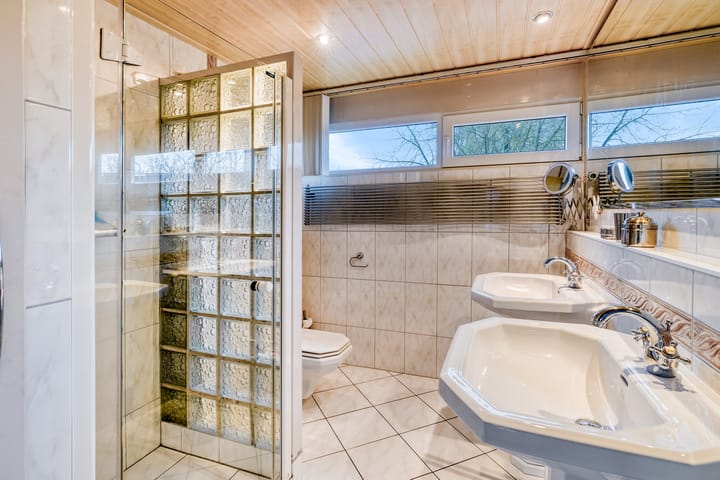 Photo 33 of Veldbloemenlaan 21