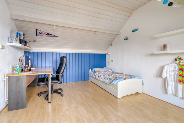 Photo 41 of Veldbloemenlaan 21