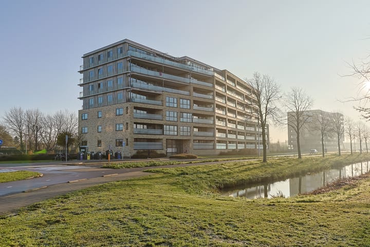 Photo 3 of Aziëlaan 585