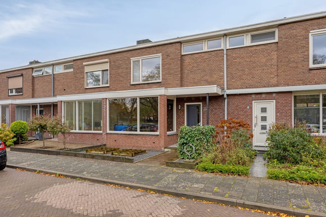 Photo 7 of Plutostraat 35