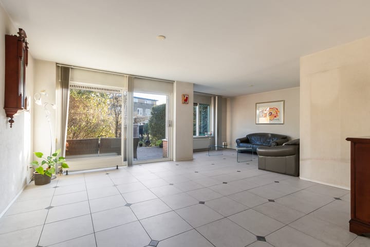 Foto 3 van Palissander 173