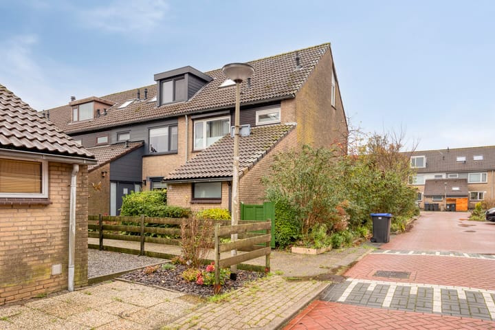 Foto 3 van Smaragd 59