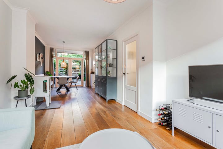 Photo 4 of Hooft Graaflandstraat 61