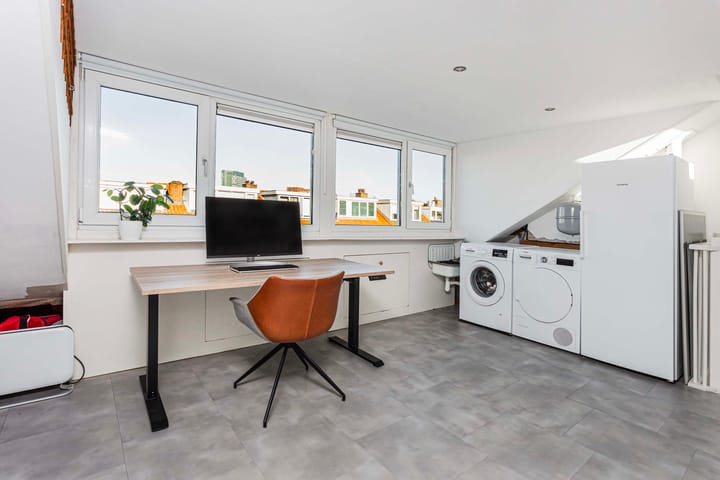 Photo 32 of Hooft Graaflandstraat 61