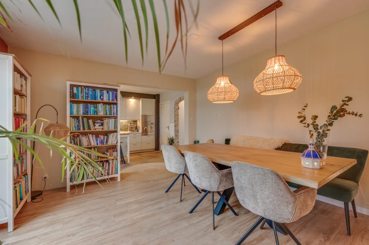 Photo 16 of Burgemeester Geuzestraat 45