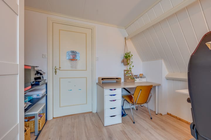 Photo 25 of Burgemeester Geuzestraat 45