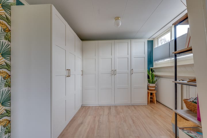 Photo 31 of Burgemeester Geuzestraat 45