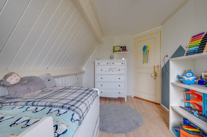 Photo 34 of Burgemeester Geuzestraat 45