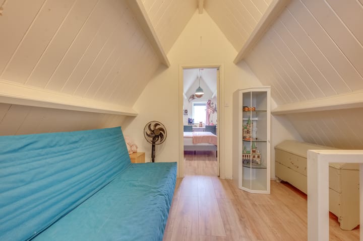 Photo 40 of Burgemeester Geuzestraat 45