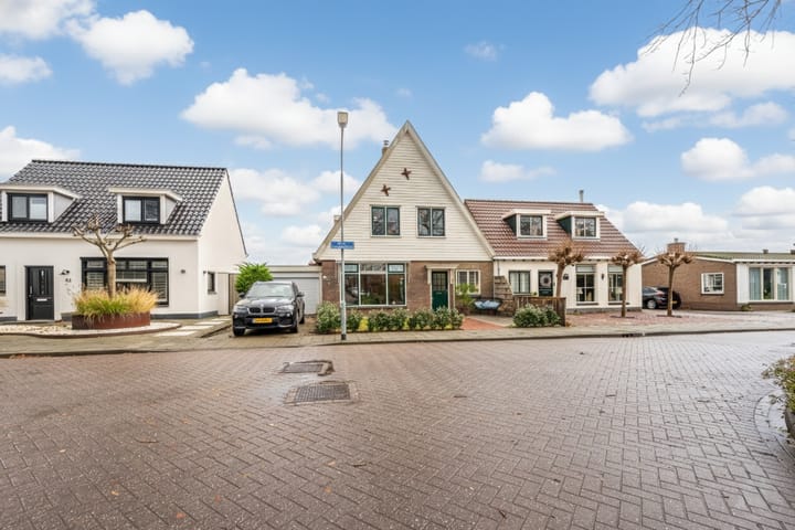 Photo 46 of Burgemeester Geuzestraat 45