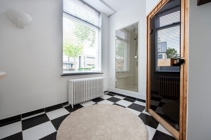 Photo 22 of Alphenseweg 23