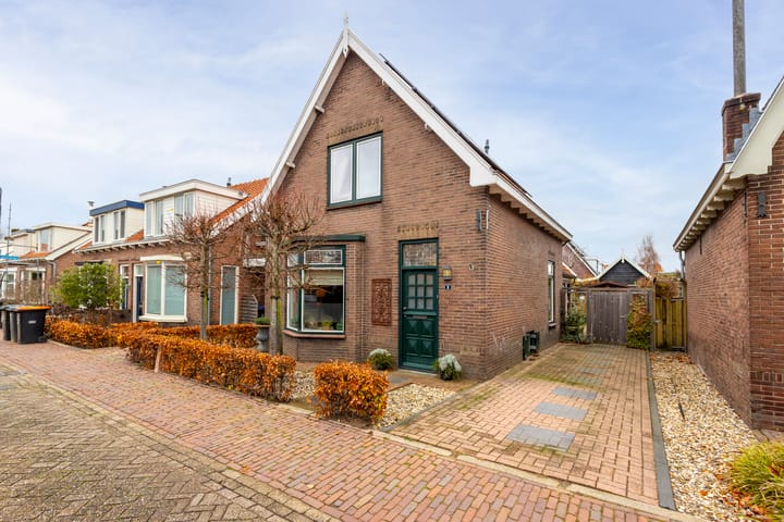 Photo 1 of Prins Bernhardstraat 9